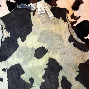 Topshop Black and Green(ish)  Abstract Top